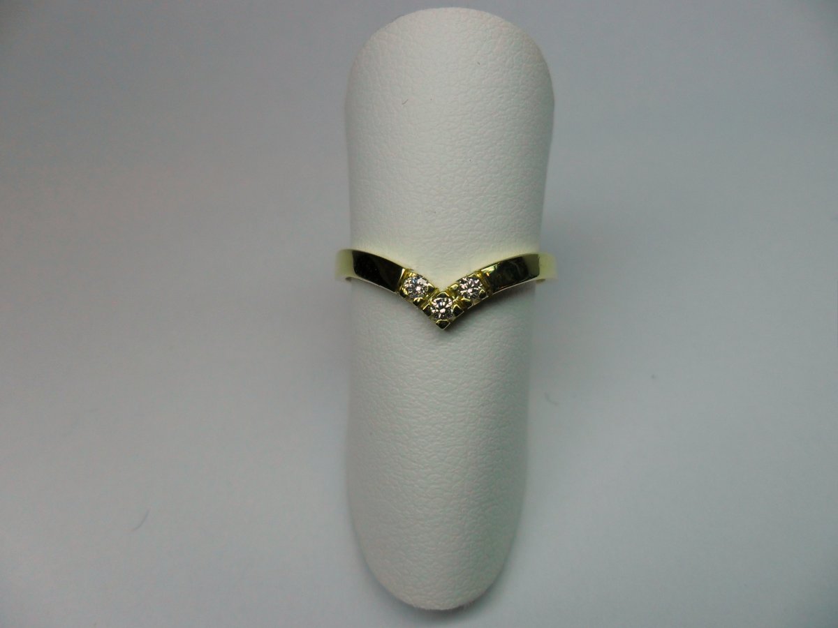 V alliance ring small